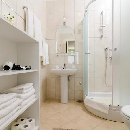Daire & Ivela - One Bedroom With Balcony And Sea View *