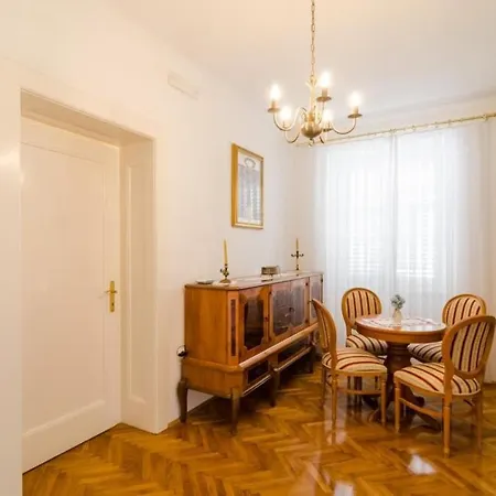 & Ivela - One Bedroom With Balcony And Sea View * Ντουμπρόβνικ