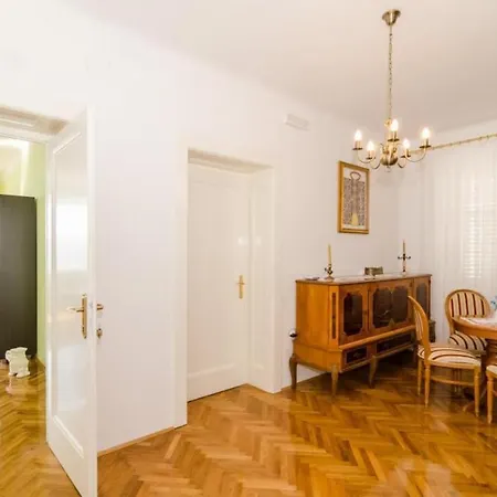 아파트 & Ivela - One Bedroom With Balcony And Sea View *